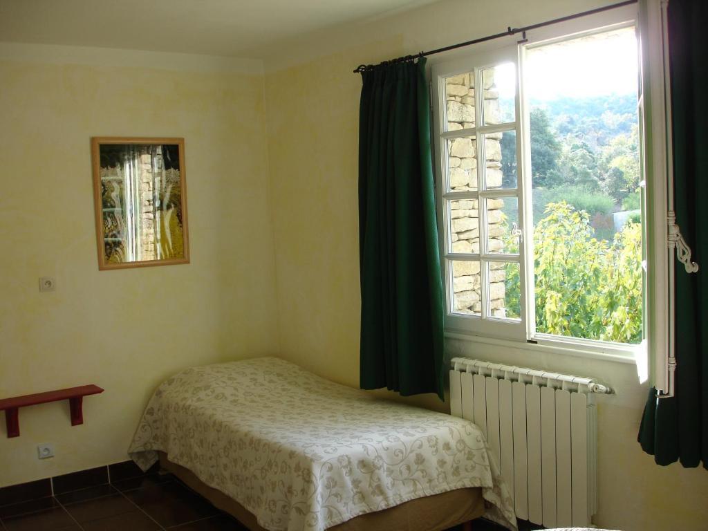 Hotel Domaine De La Grange Neuve La Roque-sur-Pernes Pokoj fotografie